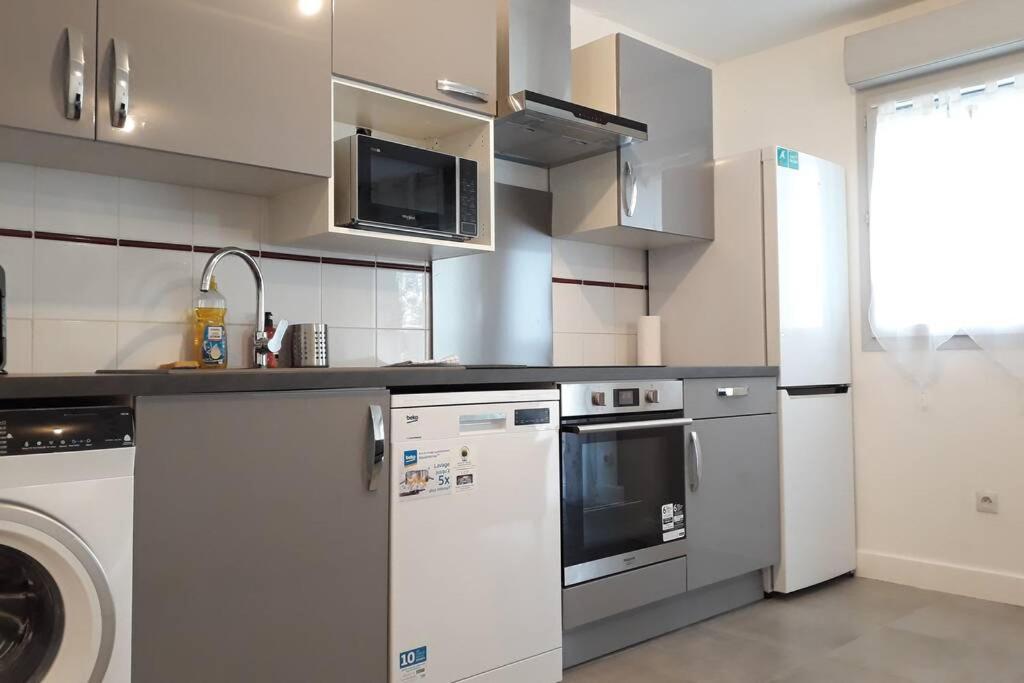 Appartement T3 Spacieux, Renove En 2020 -pkg-metro *